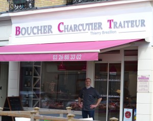 la nouvelle façade de la boucherie Brezillon